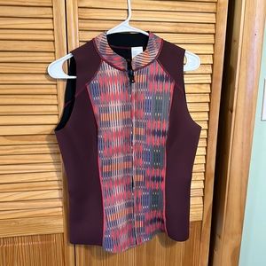 Woman’s wetsuit top